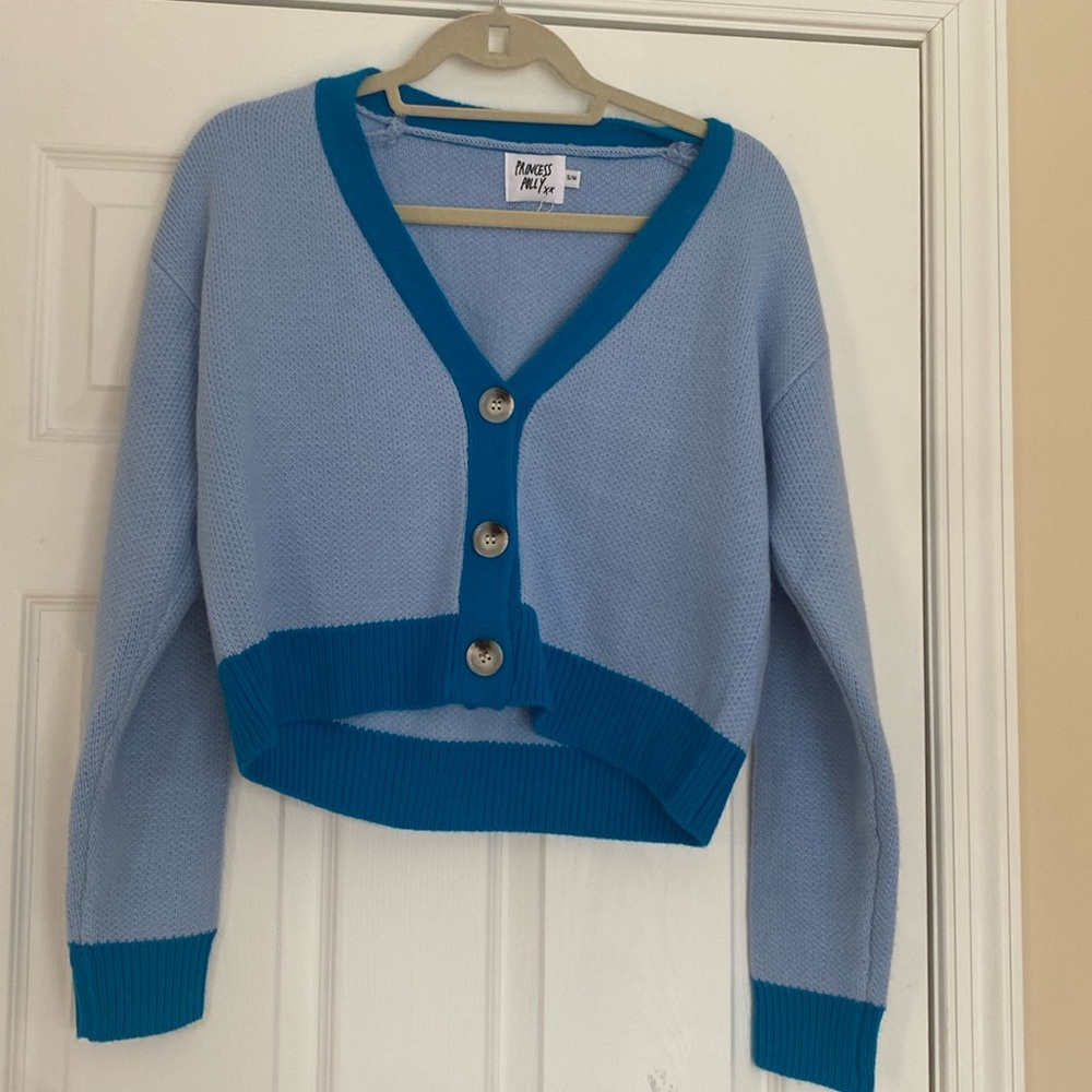 Princess Polly contrast binding blue cropped cardigan size S/M